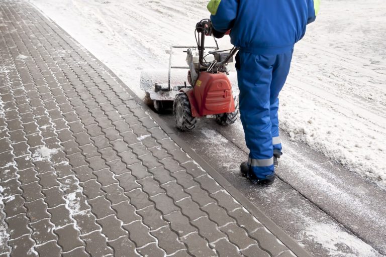 www.hausmeisterservice-sase.de Haushaltsreinigung Winterdienst